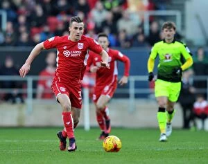 Images Dated 2nd January 2017: Bristol City vs Reading: Joe Bryan in Action, Sky Bet Championship 2017