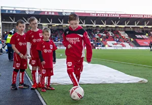 Bristol City vs Reading: Mascot at Ashton Gate, 2017