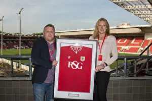 Bristol City V Reading Prints: Bristol City vs Reading: Sky Bet Championship Showdown at Ashton Gate (September 19, 2015)