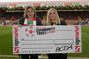 Bristol City V Rochdale Prints: Bristol City vs Rochdale Football Rivalry: 50/50 Draw at Ashton Gate