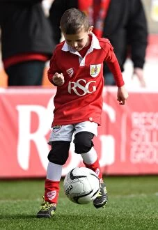 Images Dated 28th February 2015: Bristol City vs Rochdale: Sky Bet League One Clash at Ashton Gate Stadium - Mascot