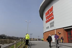 Images Dated 29th March 2014: Bristol City vs. Rotherham United Rivalry: A Football Showdown at New York Stadium (March 2014)