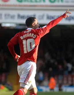 Bristol City vs Scunthorpe United: A Football Rivalry - Season 10-11