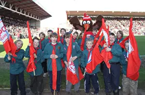Bristol City vs Scunthorpe United: A Football Showdown - Season 10-11