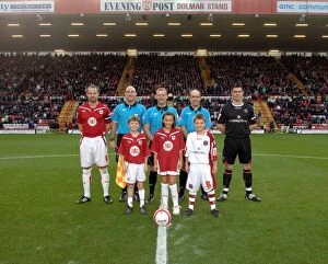 Images Dated 28th November 2009: Bristol City vs Sheffield United: A Thrilling Football Showdown (Season 09-10)