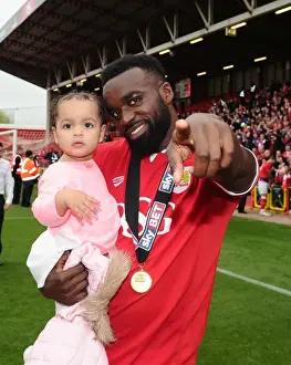Bristol City vs Walsall: Karleigh Osborne in Action at Ashton Gate