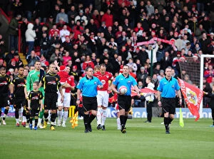Images Dated 28th December 2009: Bristol City vs Watford: A Football Rivalry Unfolds - 09-10 Season Showdown