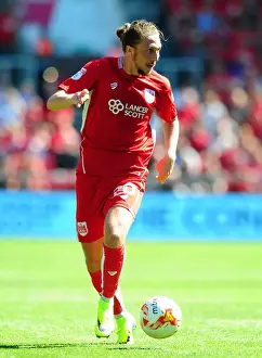 Bristol City vs Wigan Athletic: Luke Ayling in Action at Ashton Gate, Sky Bet Championship