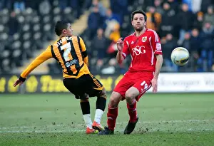 Hull City V Bristol City Prints: Bristol City's Cole Skuse vs