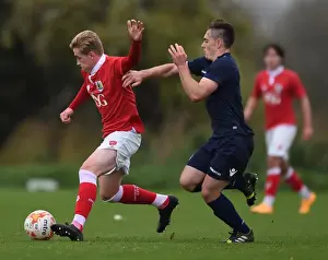 Framed Print : Bristol City's Connor Lemonheigh-Evans in Action Against Millwall in U21 PDL2 Clash Framed Print : Bristol City's Connor Lemonheigh-Evans in Action Against Millwall in U21 PDL2 Clash