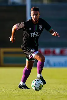 Framed Print : Bristol City's Derrick Williams in Action against Yeovil Town, 2015 Framed Print : Bristol City's Derrick Williams in Action against Yeovil Town, 2015