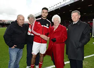 Framed Print : Bristol City's Derrick Williams Named Young Player of the Year vs Crewe (26 / 04 / 2014)