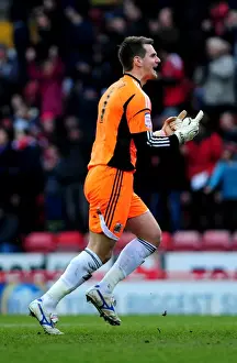 Bristol City's Double Delight: Tom Heaton and Steven Davies Celebrate Goals Against Middlesbrough, 09-03-2013