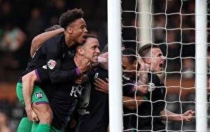 Images Dated 12th March 2016: Bristol City's Euphoric Celebration of Lee Tomlins Game-Winning Goal vs. Fulham (12-03-2016)