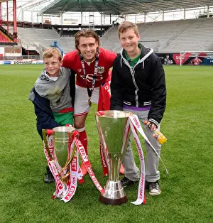 Bristol City's Final Push for Promotion: Showdown with Walsall at Ashton Gate (May 2015)