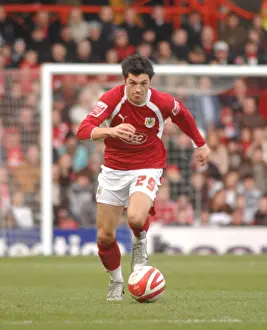 Framed Print : Bristol City's Ivan Sproule in Action Against Colchester United Framed Print : Bristol City's Ivan Sproule in Action Against Colchester United