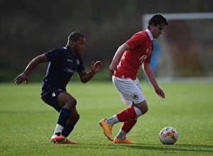 Images Dated 10th November 2014: Bristol City's Jack Batten Chased by Jermaine Easter of Millwall - Football Rivalry Intensifies