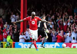 Bristol City's Jamal Campbell-Ryce: The Championship-Winning Goal Celebration (07-05-2011)
