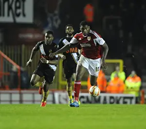 Bristol City's Jay Emmanuel-Thomas Charges Forward Against Swindon Town in Sky Bet League One