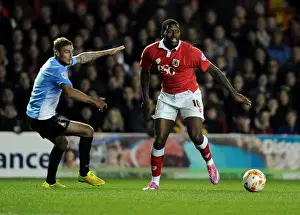 Bristol City's Jay Emmanuel-Thomas Dribbles Past Bradford City's Gary Liddle in Sky Bet League One Clash