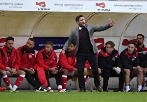 Images Dated 19th April 2016: Bristol City's Lee Johnson Motivates Team Against Derby County, 2016