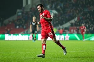 Images Dated 25th October 2016: Bristol City's Lee Tomlin Scores the Game-Winning Goal Against Hull City in EFL Cup Fourth Round
