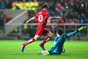 Bristol City's Lee Tomlin Scores Past Huddersfield Town's Danny Ward - Sky Bet Championship, 2017