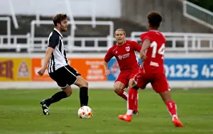 Friendly Prints: Bristol City's Luke Freeman and Bobby Reid in Action during Pre-season Friendly against Bath City