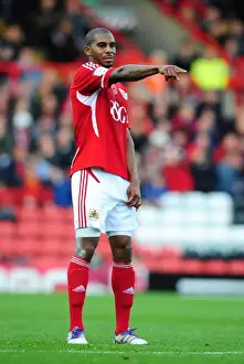 Bristol City's Marvin Elliott in Action: Championship Match vs Burnley at Ashton Gate - 05/11/2011
