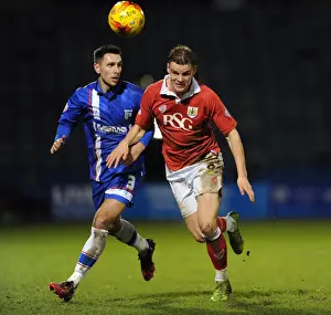 Framed Print : Bristol City's Matt Smith Chases Down Loose Ball Against Gillingham, Johnstone's Paint Trophy Area Final, 2015