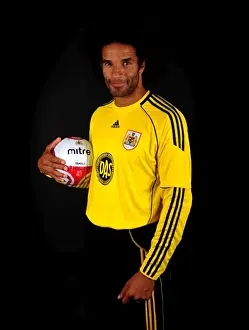 Bristol City's New Signing David James Joins Bristol Academy Flyers
