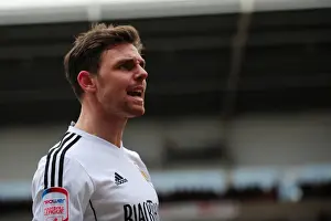 Framed Print : Bristol City's Paul Anderson Argues with Linesman During Blackpool vs. Bristol City Match, Npower Championship (2013)