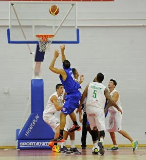 Images Dated 27th September 2014: Bristol Flyers Greg Streete Scores in Basketball Clash Against Plymouth Raiders