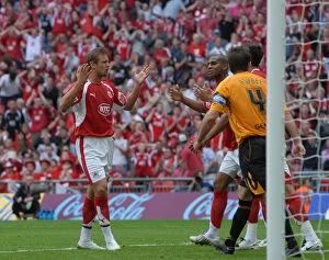 Play Off Final Collection: Celebrating Bristol City's Play-Off Final Triumph: Lee Trundle's Euphoric Moment