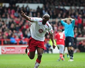Nottingham Forest v Bristol City Collection: The Champion Clash: Nottingham Forest vs. Bristol City - A Football Rivalry (Season 08-09)