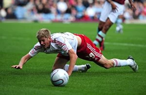 Images Dated 25th September 2010: Championship Clash: Bikey Fouls Stead (Sept 2010) - Burnley vs. Bristol City