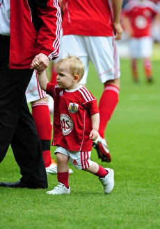 Championship Showdown: Bristol City vs. Hull City at Ashton Gate Stadium (07/05/2011)