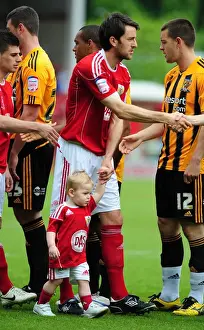 Championship Showdown: Bristol City vs Hull City at Ashton Gate Stadium (07/05/2011)