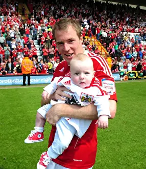 Championship Showdown: Bristol City vs Hull City at Ashton Gate Stadium (07/05/2011)