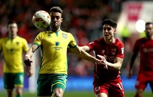 Images Dated 7th March 2017: Chasing Down the Canaries: O'Dowda Closes In on Ivo Pinto at Ashton Gate