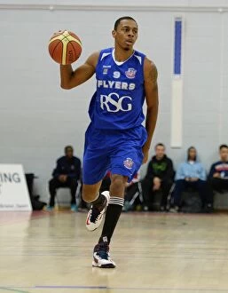 Images Dated 8th November 2014: Clash on the Court: Bristol Flyers vs Sheffield Sharks (08.11.14)