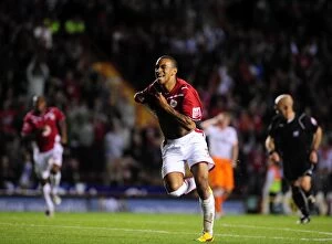 Images Dated 29th September 2009: Clash of the First Teams: Bristol City vs Blackpool - Season 09-10