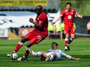 Images Dated 18th April 2009: The Clash: Swansea vs. Bristol City - A Football Rivalry Between Two Powerhouses (Season 08-09)