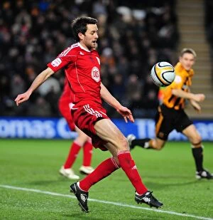 Images Dated 18th December 2010: Cole Skuse of Bristol City in Action against Hull City, Championship Match, KC Stadium