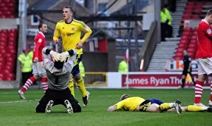 Images Dated 7th April 2012: Controversial Penalty: Jon Stead Scores for Bristol City against Nottingham Forest, April 2012