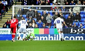 Images Dated 28th January 2012: David James Denied: Roberts Scores Dramatic Penalty Rebound for Bristol City against Reading in