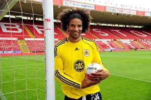 Framed Print : David James Joins Bristol City: English Goalkeeping Legend Signs On
