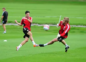 New Signing's Prints: David James Joins Bristol City: First Training Session - Season 10-11 (New Signing)