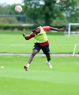 New Signing's Prints: David James Joins Bristol City: First Training Session - Season 10-11 (New Signing)