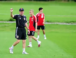 New Signing's Prints: David James Joins Bristol City: First Training Session - Season 10-11 (New Signing)